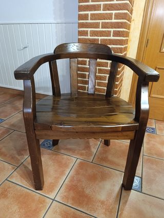 Mesa Comedor extensible Rústica Maciza + 7 sillas 