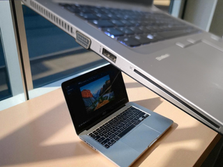 HP 13.3" i7 16GB RAM - SSD 256GB win 11 