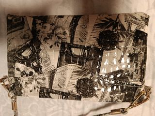 Bolso bandolera blanco y negro