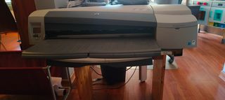 Impresora HP Designjet 110plus nr + carro de papel