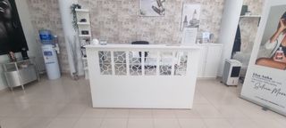 Mostrador recepción blanco