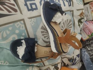 Sandalias piel azul 