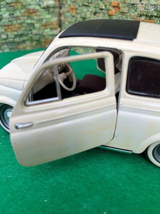 Fiat 500 – Escala 1:16 – Solido