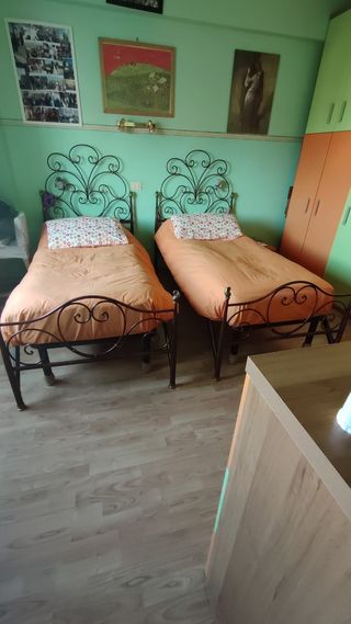 2 testate e pediere in ferro battuto letto sing.
