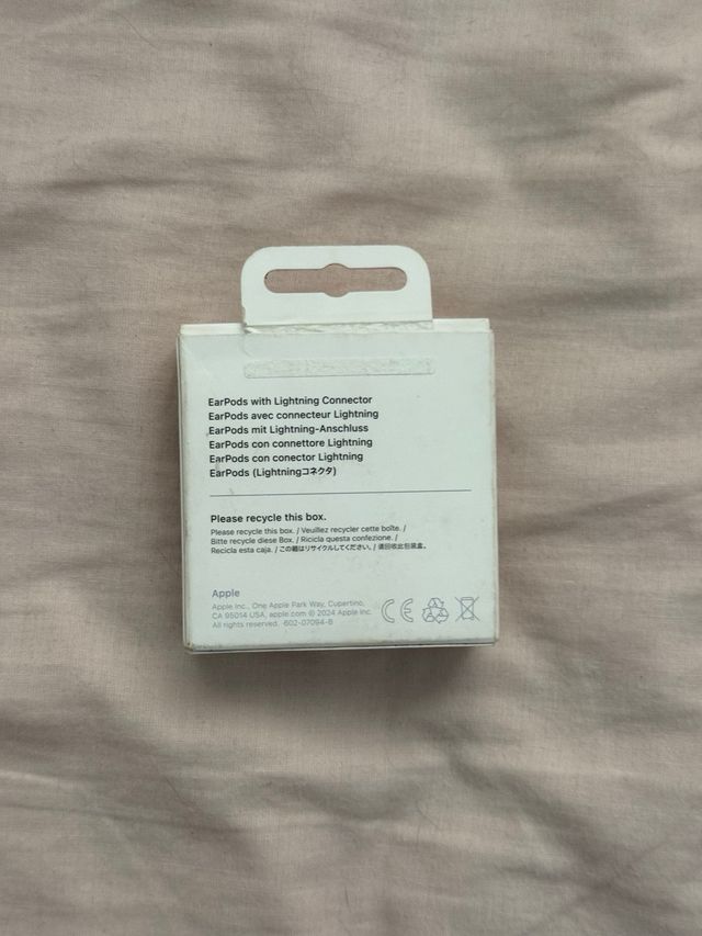 Auriculares EarPods Apple con conector Lightning