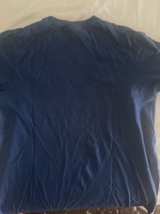 Camiseta ellesse azul y blanca