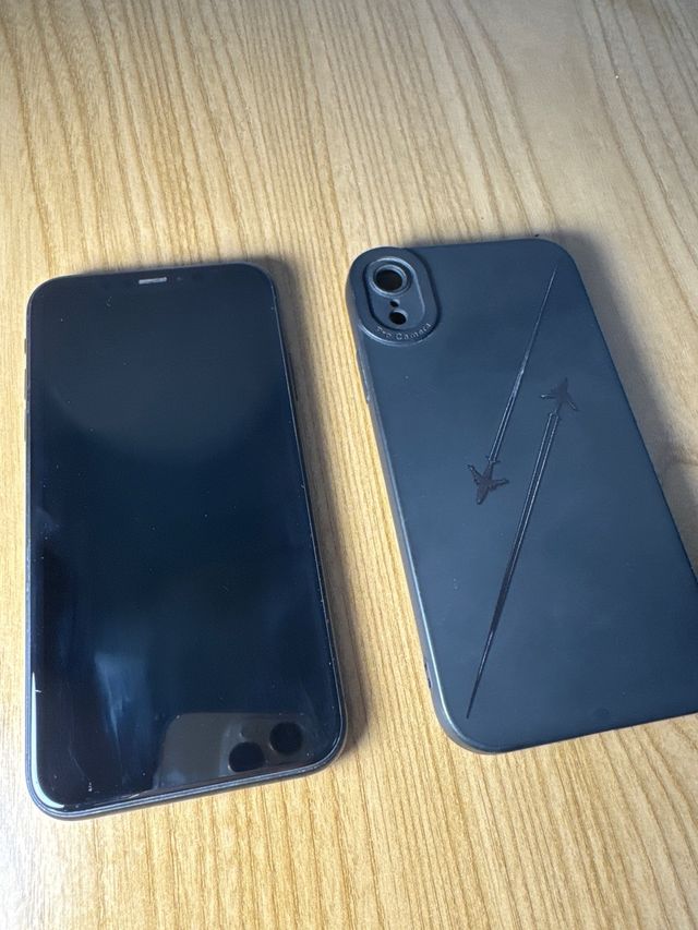 iPhone Xr negro - impecable + FUNDA
