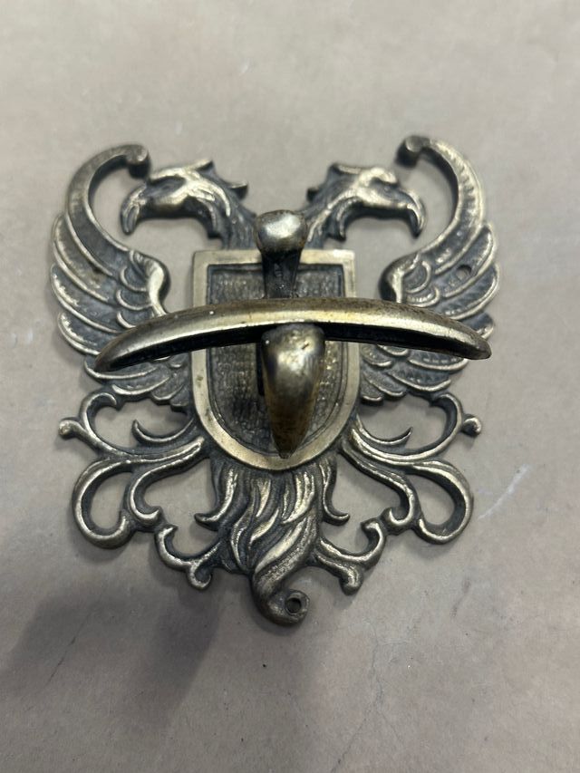 Percha Pared Metálica Antigua