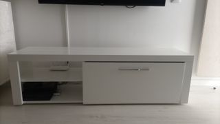 Móvel TV branco - 150x40x45cm