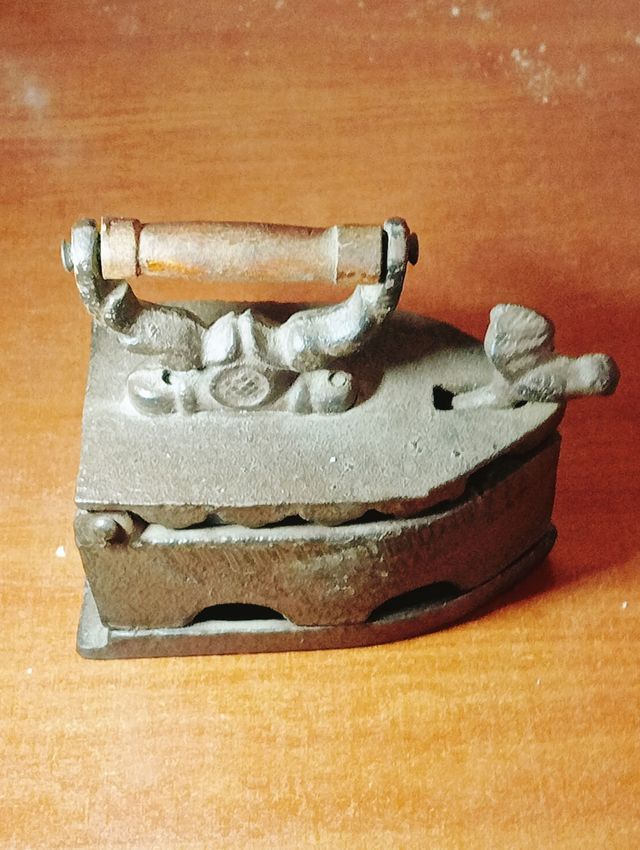 Plancha antigua de hierro: Decoración