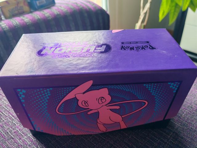 Caja Pokémon Fusion Strike Mewtwo