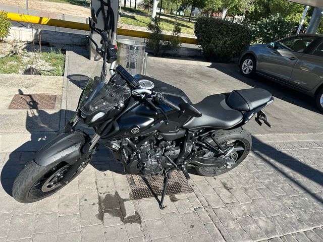 Yamaha MT-07 Negra Impecable