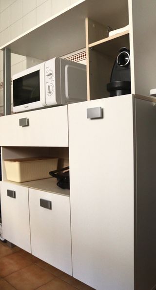 Mueble desayunador blanco