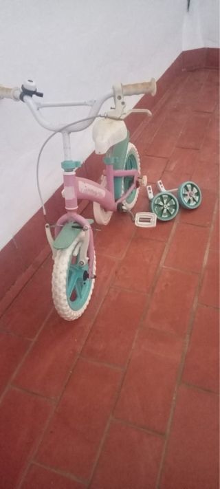 Bicicleta infantil 12" con ruedines