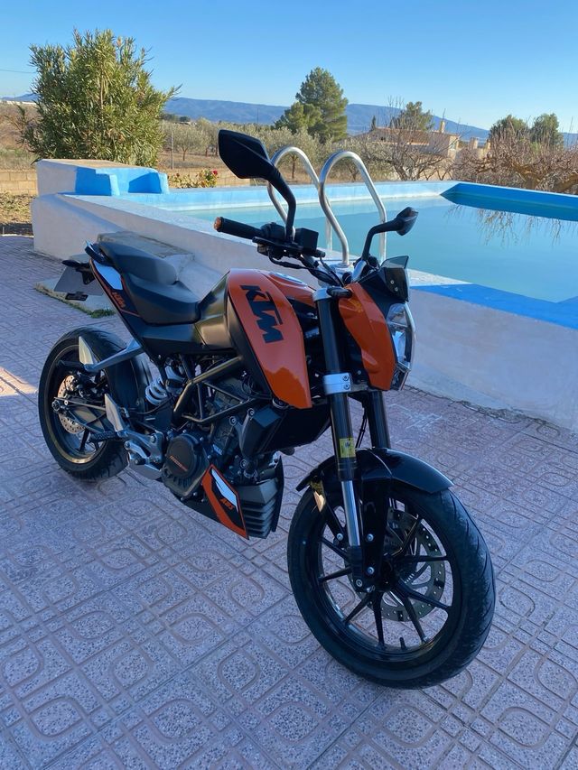 KTM Duke 125 2016