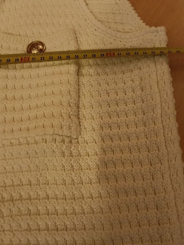 Chaleco Pedro del Hierro beige crochet nuevo