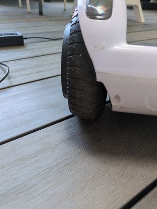 Hoverboard + Manillar + Cargador + Bluetooth.
