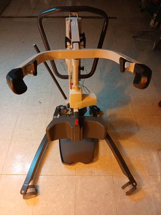 Grua para pacientes BIPEDESTACION Invacare