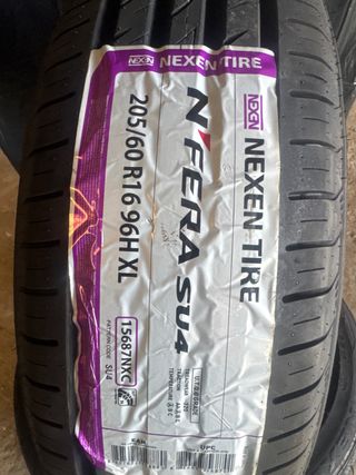 Neumático Nexen N'Fera SU4 205/60R16