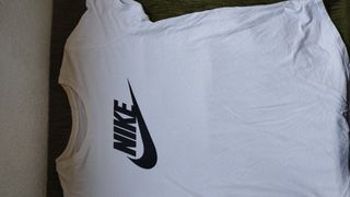 Camiseta Nike blanca