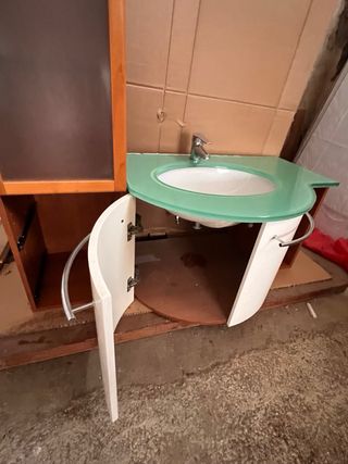 MOBILE BAGNO SOSPESO CON COLONNA