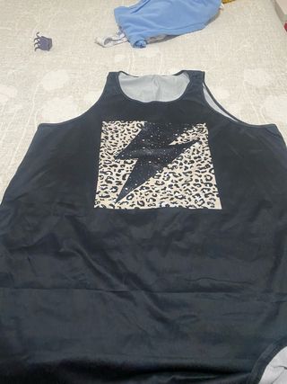 Camiseta negra sin mangas XXL