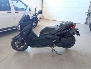 Yamaha X-Max 400 ABS 2015