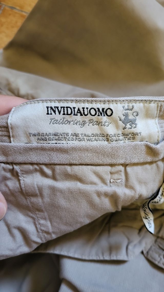 Pantaloni chino sabbia