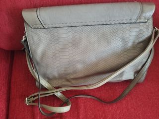 Bolso Guess beige-gris