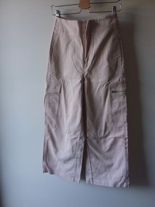 Calças Zara bege c/ bolsos - XS