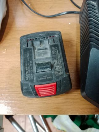Cargador Batería 18V 4Ah