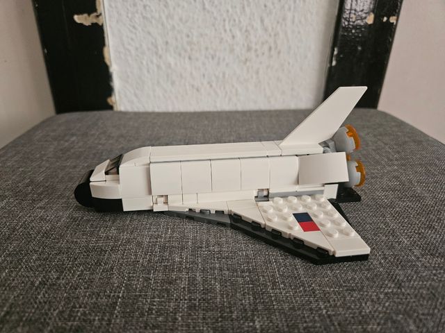 Lego Creator 31134 3 en 1 Space Shuttle.