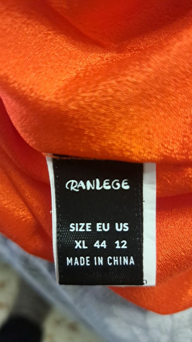 Blusa estiva arancio traforata