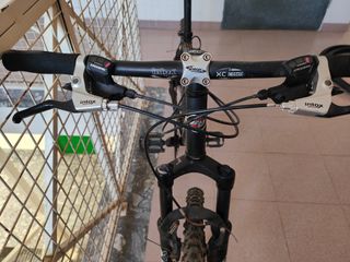 Lote de 4 bicicletas. Una de ellas nueva.
