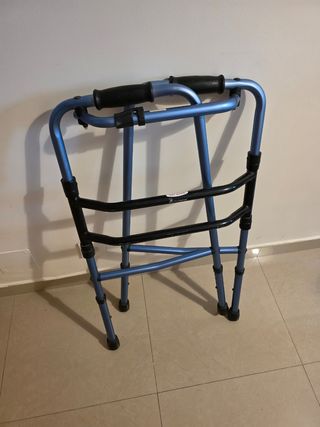 Andador ligero plegable para adulto