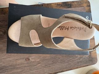 Sandalias beige Patricia Miller como nuevas