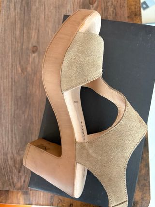 Sandalias beige Patricia Miller como nuevas