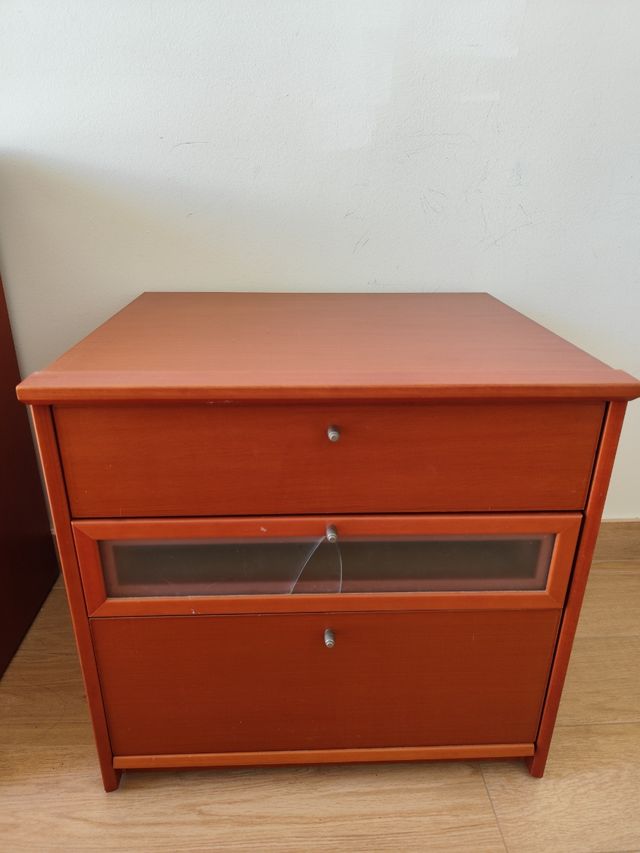 Mesita noche 3 cajones - Madera