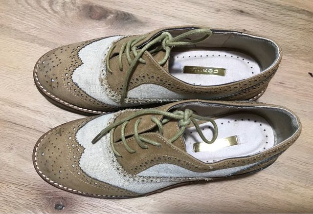 Zapatos Oxford beige y marrón