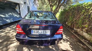 Mercedes-Benz Clase C 2004