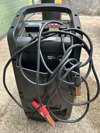 Cargador baterías 24V y 12V