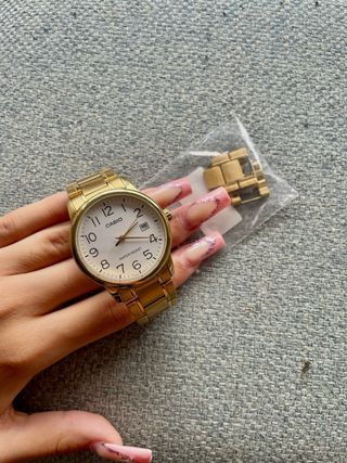 Casio MTP-V002G-7B2UDF - Reloj dorado