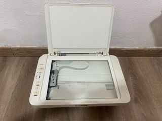 Impresora Canon multifunción blanca