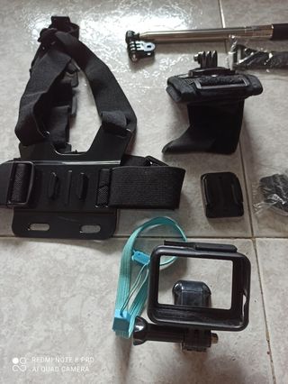 Custodia bianca per GoPro 7 + accessori


