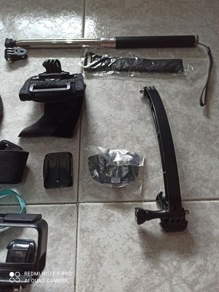Custodia bianca per GoPro 7 + accessori


