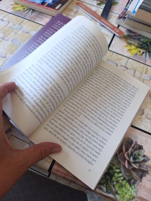 El reloj levógiro (Alandar) (Spanish Edition)