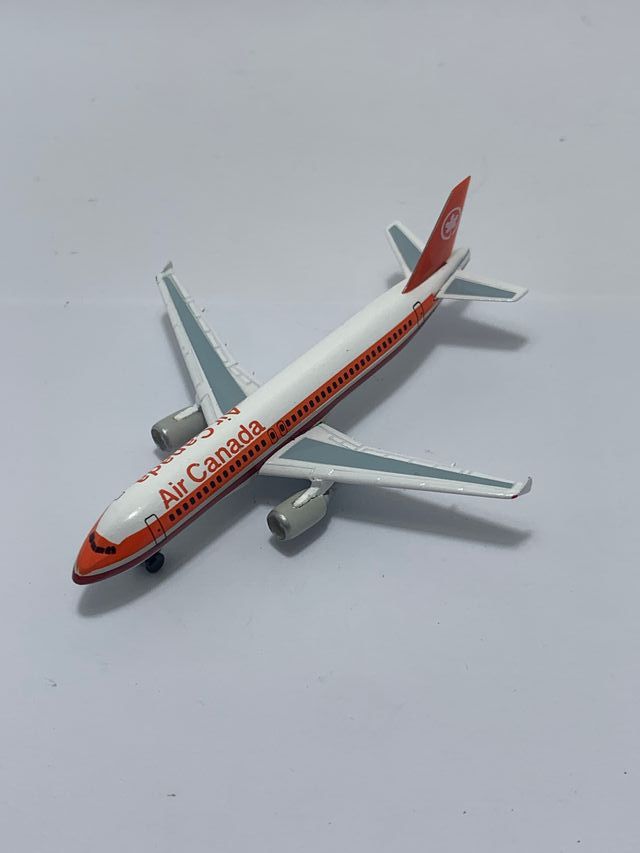 Airbus A320-200 Air Canada Herpa 1:500