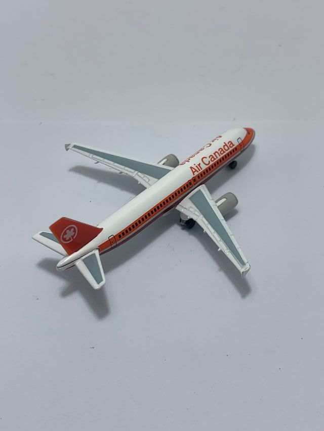 Airbus A320-200 Air Canada Herpa 1:500