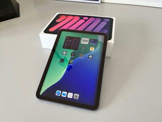 iPad Mini 6 Generación + Funda + cristal templado