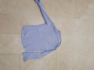 Camisa azul estampada